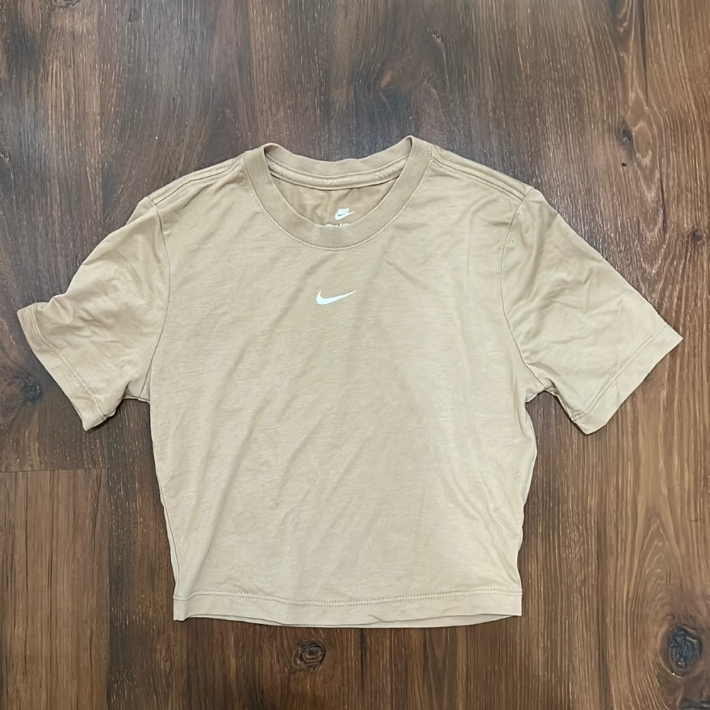 Brown The Nike Tee Slim Fit